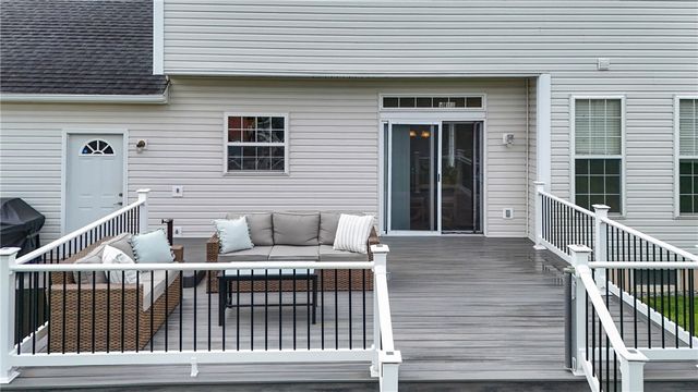 14 Vanderberg Drive, Perinton, NY 14450