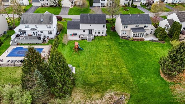 14 Vanderberg Drive, Perinton, NY 14450