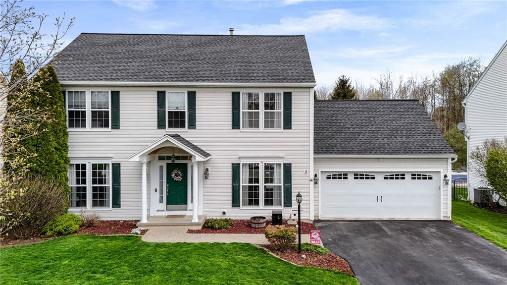 14 Vanderberg Drive, Perinton, NY 14450