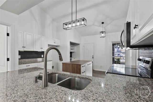110 Saint Ives Way, Savannah, GA 31419