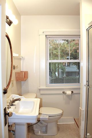 328 N. 15TH Street, Manhattan, KS 66502