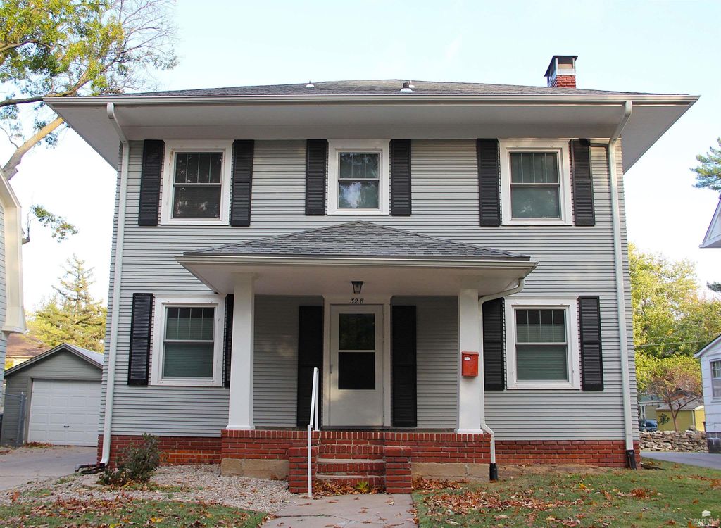 328 N. 15TH Street, Manhattan, KS 66502