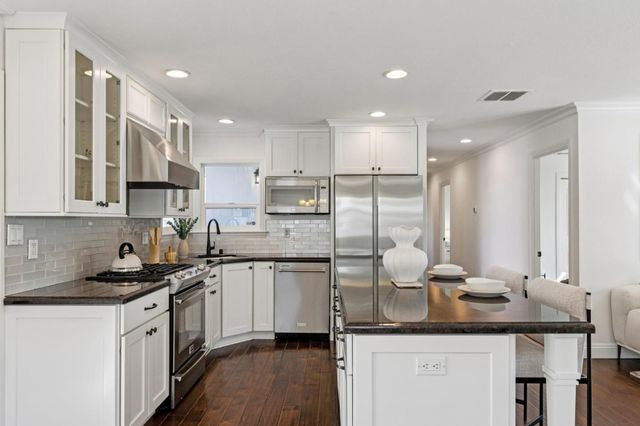 1592 Willowmont Avenue, San Jose, CA 95118