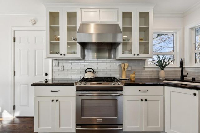 1592 Willowmont Avenue, San Jose, CA 95118