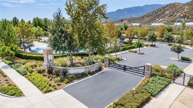 18265 Damiana, San Bernardino, CA 92407