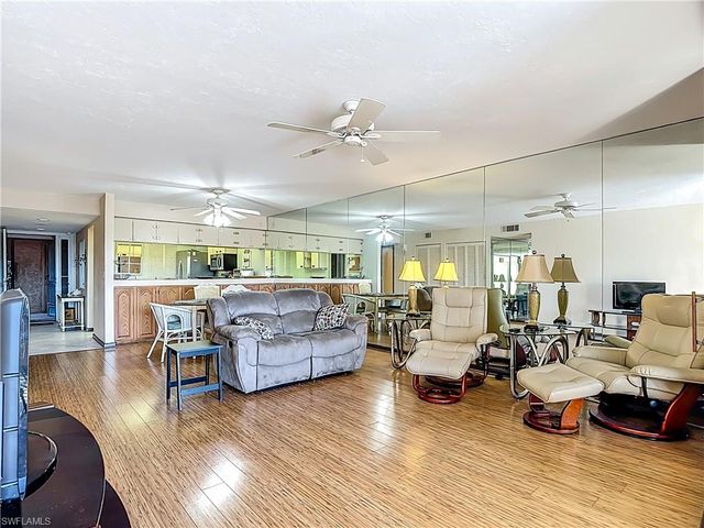 2067 W Lakeview BLVD # 9, North Fort Myers, FL 33903