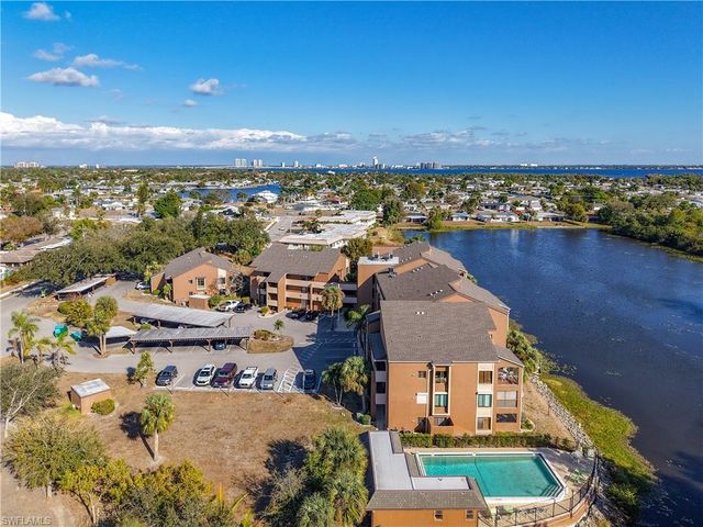 2067 W Lakeview BLVD # 9, North Fort Myers, FL 33903