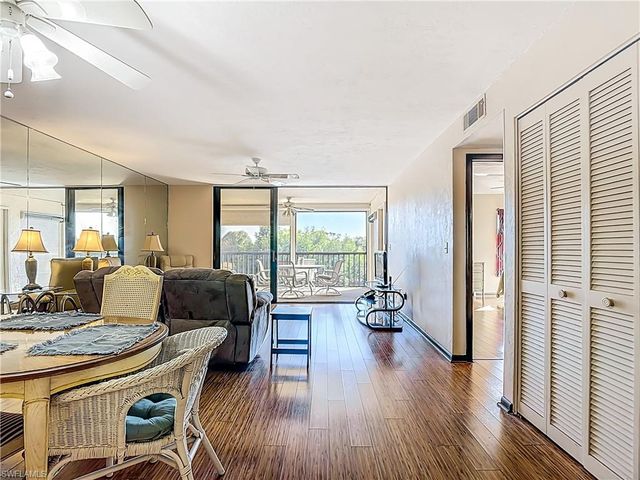 2067 W Lakeview BLVD # 9, North Fort Myers, FL 33903