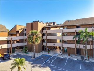 2067 W Lakeview BLVD # 9, North Fort Myers, FL 33903