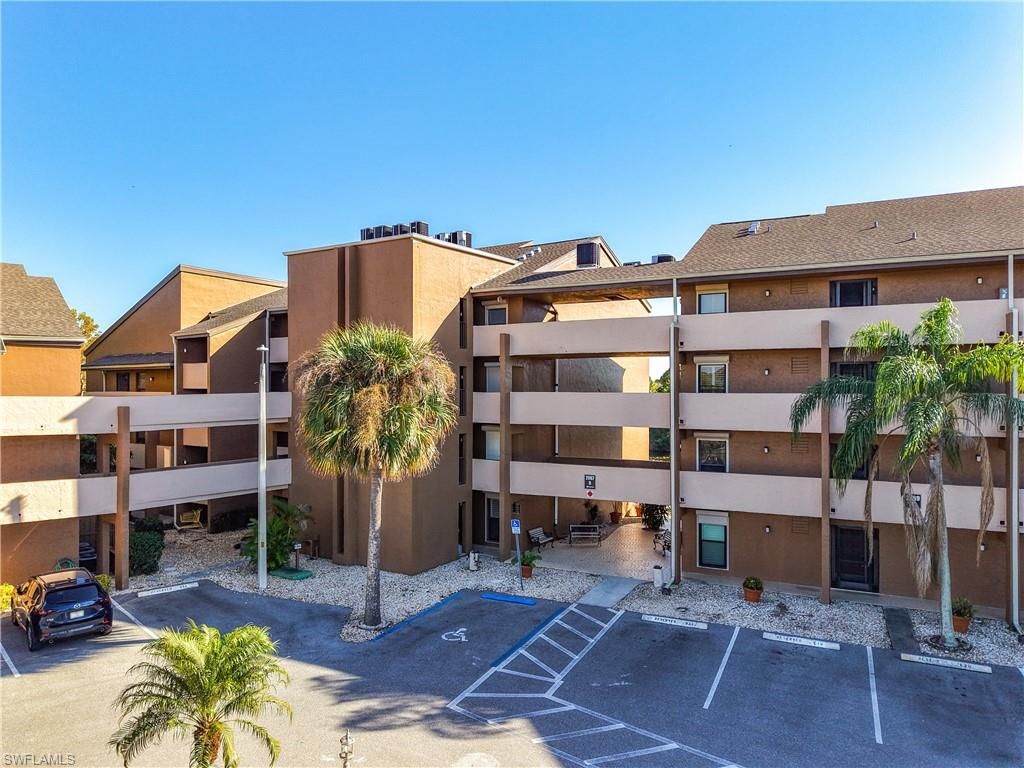 2067 W Lakeview BLVD # 9, North Fort Myers, FL 33903
