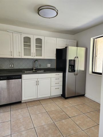 390 Racquet Club Road 204, Weston, FL 33326