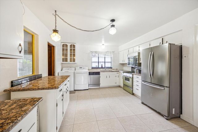3825 Gramercy Street, Houston, TX 77025