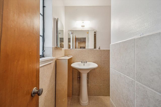 3825 Gramercy Street, Houston, TX 77025