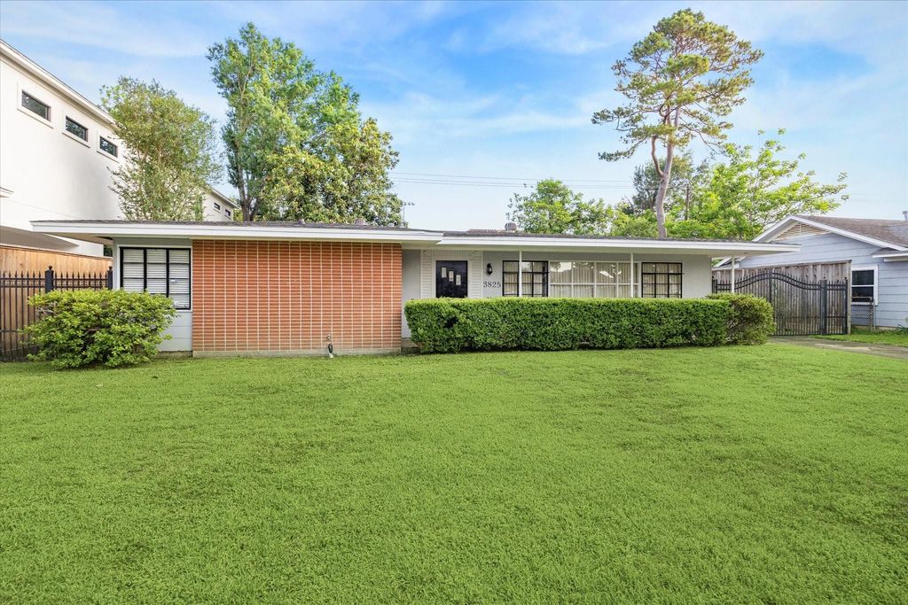 3825 Gramercy Street, Houston, TX 77025