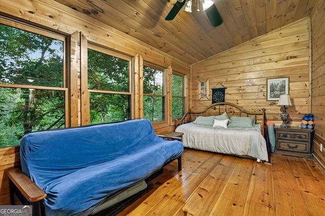 550 Hillsdale Drive, Ellijay, GA 30540