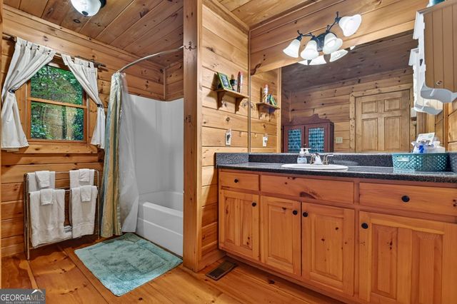 550 Hillsdale Drive, Ellijay, GA 30540