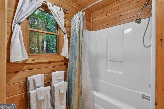 550 Hillsdale Drive, Ellijay, GA 30540