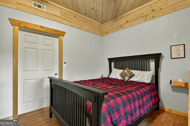 550 Hillsdale Drive, Ellijay, GA 30540