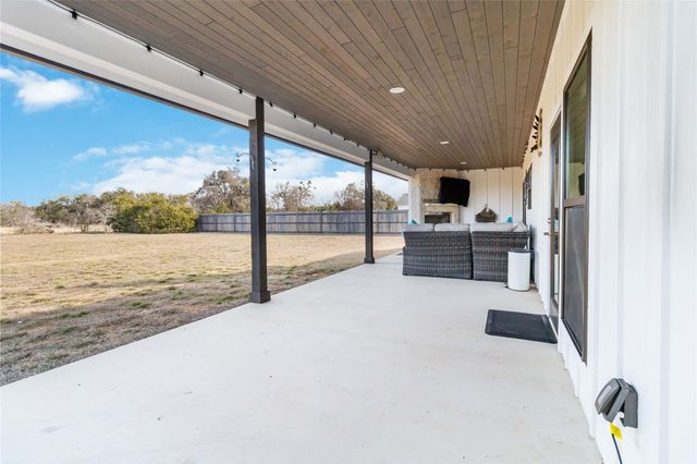 310 Lets Roll DR, Fischer, TX 78623