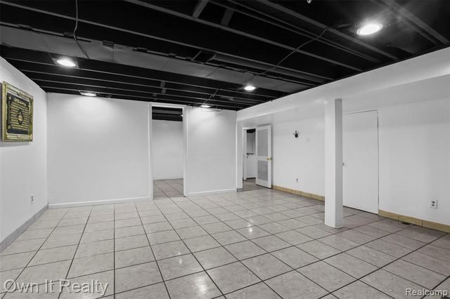 26321 Midway Street, Dearborn Heights, MI 48127