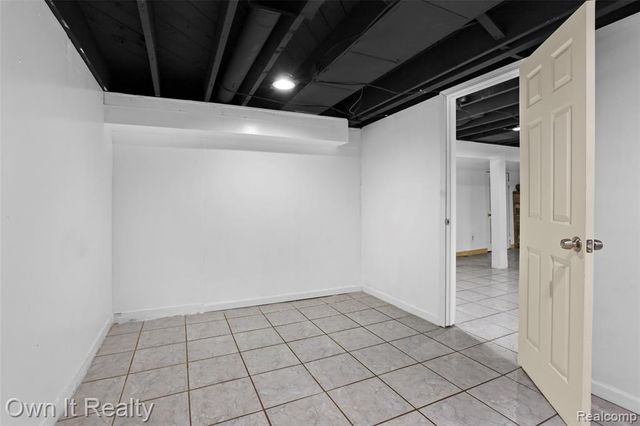 26321 Midway Street, Dearborn Heights, MI 48127