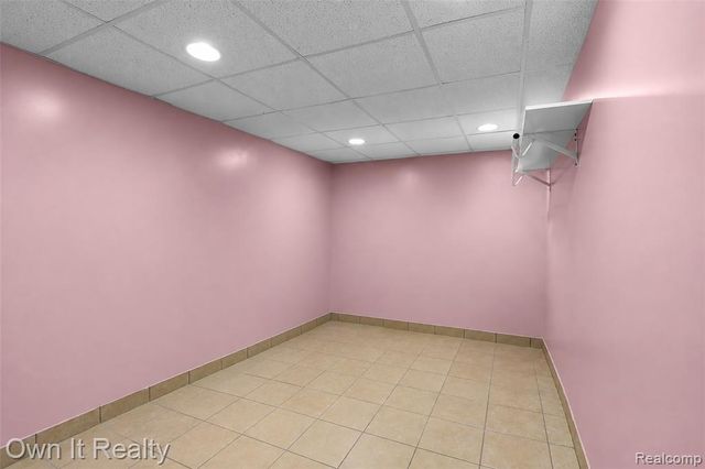 26321 Midway Street, Dearborn Heights, MI 48127