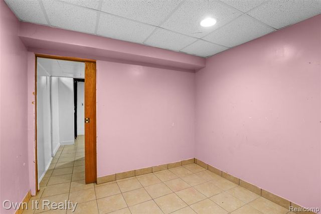26321 Midway Street, Dearborn Heights, MI 48127