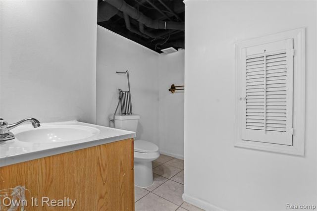 26321 Midway Street, Dearborn Heights, MI 48127