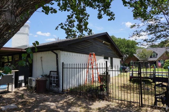 10808 Jeanell Dr, Kemp, TX 75143