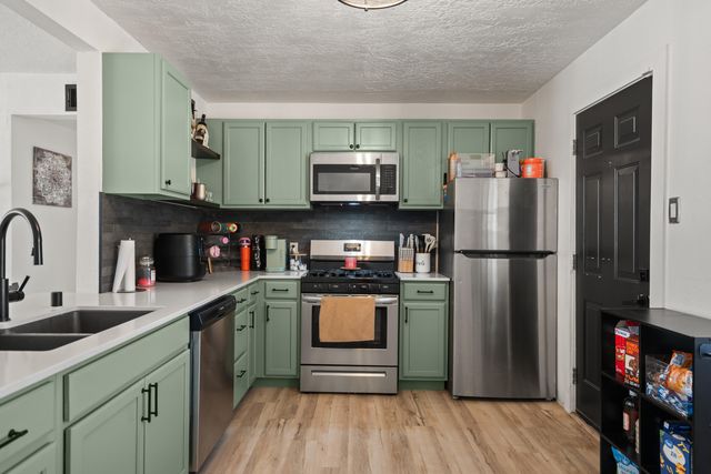 2617 Mary Ellen Street NE, Albuquerque, NM 87112