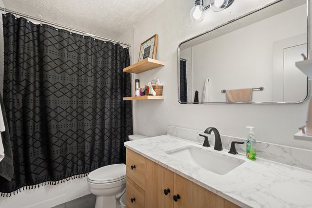 2617 Mary Ellen Street NE, Albuquerque, NM 87112
