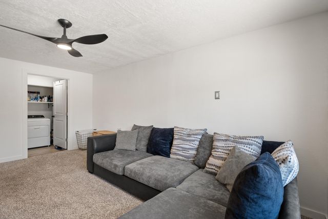 2617 Mary Ellen Street NE, Albuquerque, NM 87112