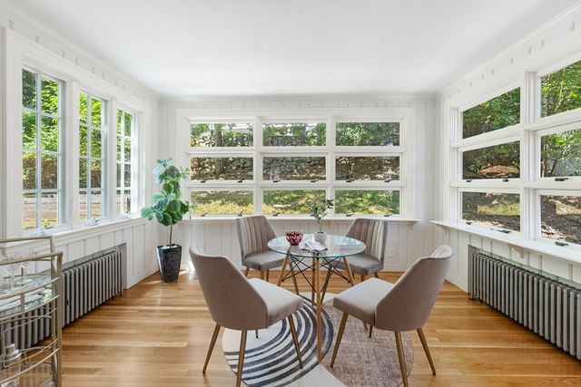 49 Hillsdale Rd, Arlington, MA 02476