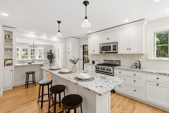 49 Hillsdale Rd, Arlington, MA 02476