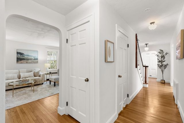 49 Hillsdale Rd, Arlington, MA 02476