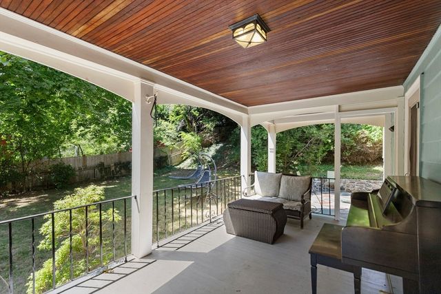 49 Hillsdale Rd, Arlington, MA 02476