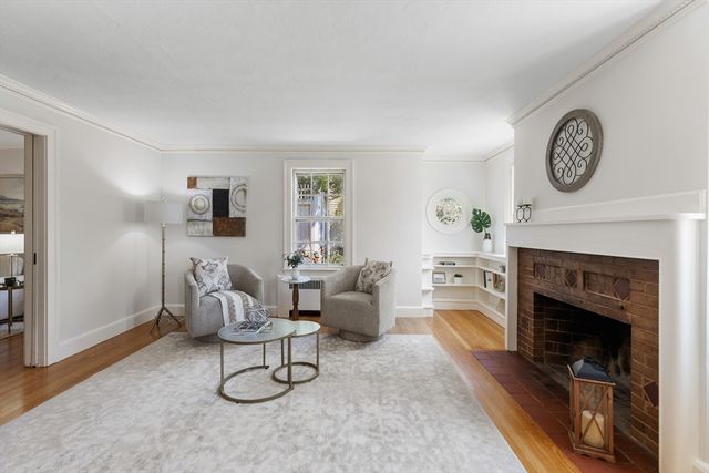 49 Hillsdale Rd, Arlington, MA 02476