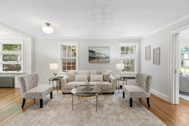 49 Hillsdale Rd, Arlington, MA 02476
