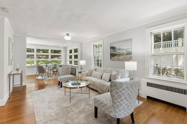 49 Hillsdale Rd, Arlington, MA 02476