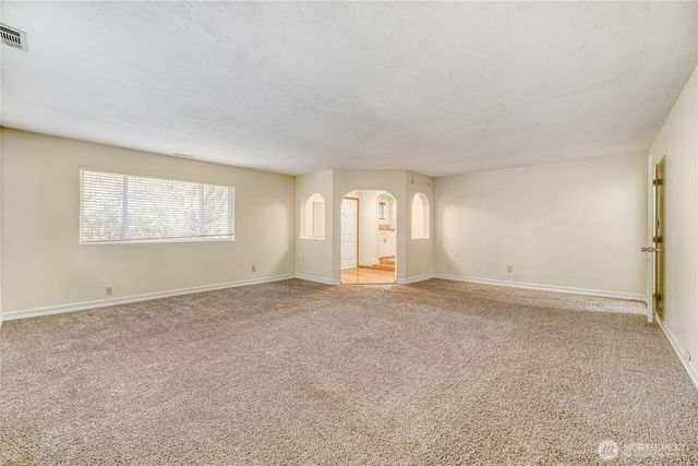 5025 45th Avenue SE, Lacey, WA 98503