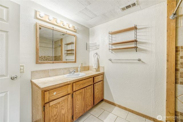 5025 45th Avenue SE, Lacey, WA 98503