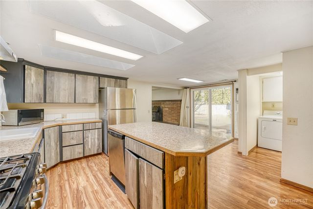 5025 45th Avenue SE, Lacey, WA 98503