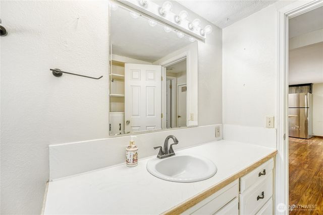 5025 45th Avenue SE, Lacey, WA 98503