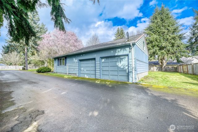 5025 45th Avenue SE, Lacey, WA 98503