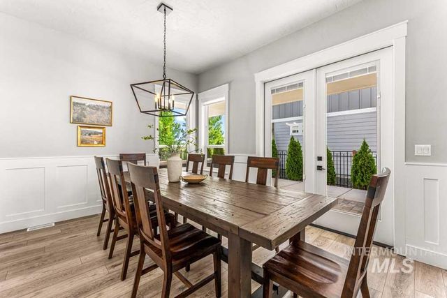 8201 W Corinthia St, Eagle, ID 83616