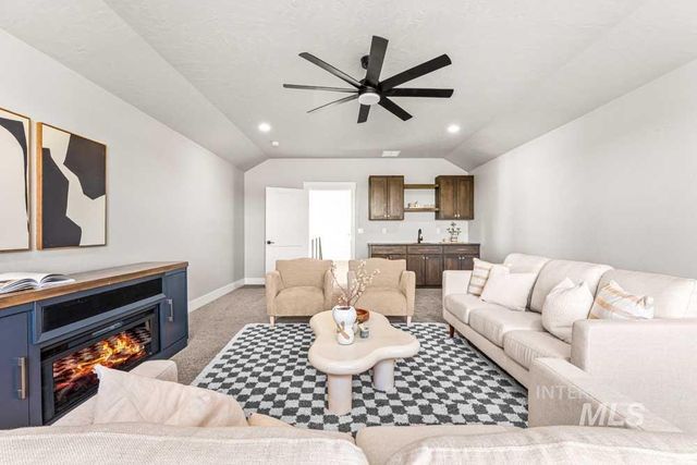 8201 W Corinthia St, Eagle, ID 83616