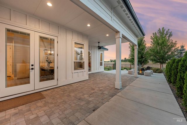 8201 W Corinthia St, Eagle, ID 83616