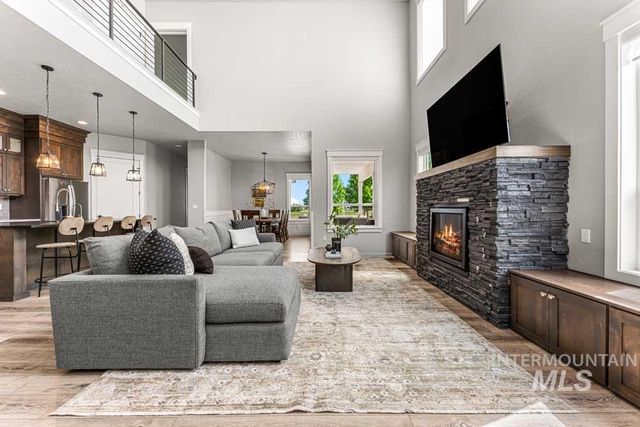 8201 W Corinthia St, Eagle, ID 83616