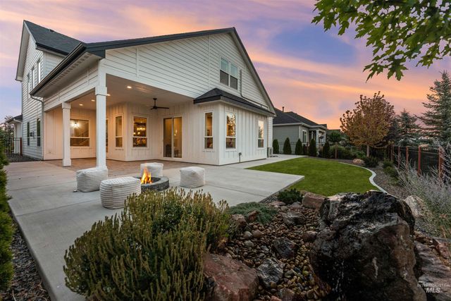 8201 W Corinthia St, Eagle, ID 83616