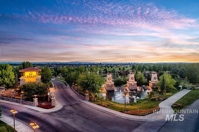 8201 W Corinthia St, Eagle, ID 83616